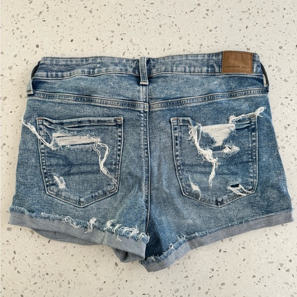 American eagle size 10 stretchy jean short (high rise) - Picture 2 of 4
